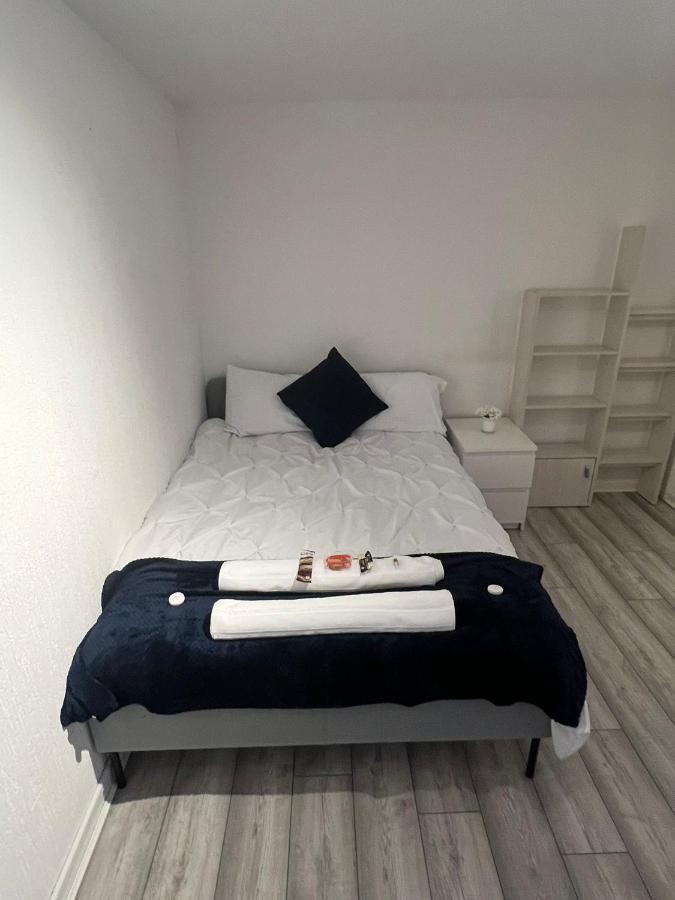 Indulge Hockley Hotel - With Free Front Parking - 10 Min Drive To Birmingham City Centre Bull Ring, Grand Central, Tesco Superstore, Primark & Commonwealth Games Dış mekan fotoğraf